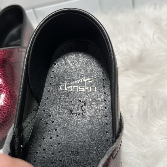 Dansko Professional Women's US 8.6-9 39 EU Slip-On Clogs Cracked Plum Maroon - Picture 8 of 12